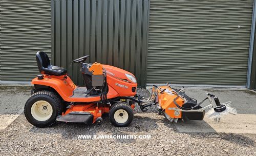 Kubota GR2120 ride on mower, 2015 - 85 hrs, for sale