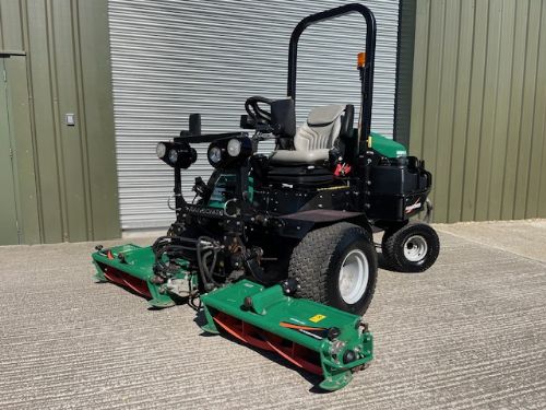 ***SOLD SOLD SOLD*** RANSOMES PARKWAY 3 RIDE ON MOWER 400 HOURS for sale