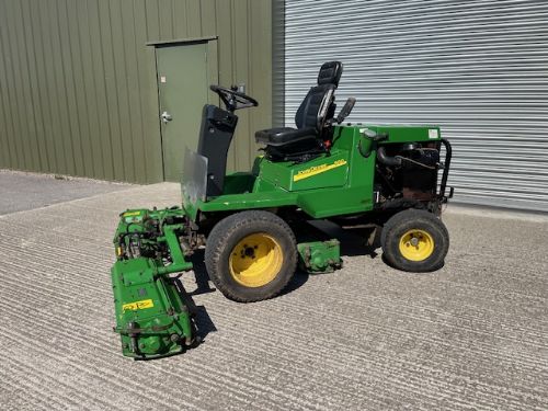 ***SOLD SOLD SOLD*** JOHN DEERE 900 RIDE ON TRIPLE MOWER for sale