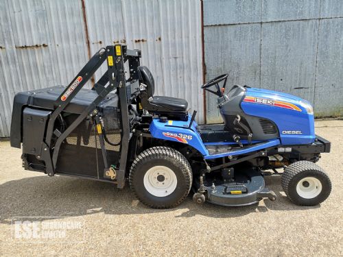 ISEKI SXG326 High Tip, Cut and Collect Ride on Mower for sale