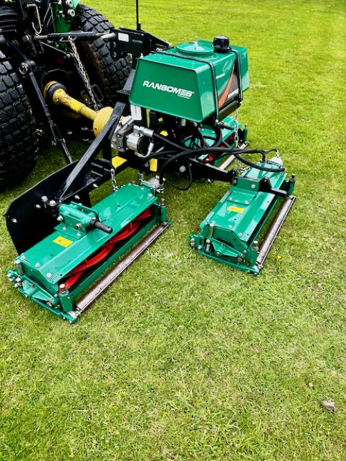 RANSOMES 214 TRIPLE MOWER WITH SPORTS FLOATING HEADS  for sale