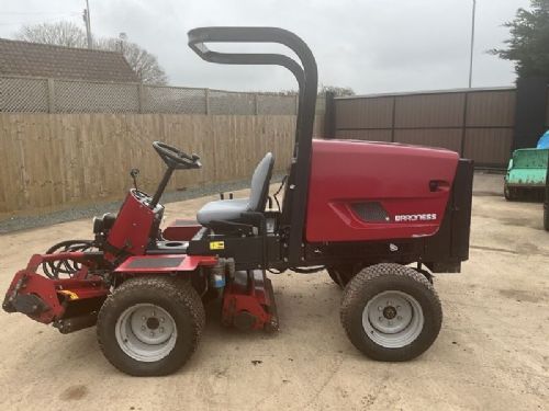 2012 BARONESS LM283 TRIPLE CYLINDER TEES RIDE ON LAWN MOWER  for sale