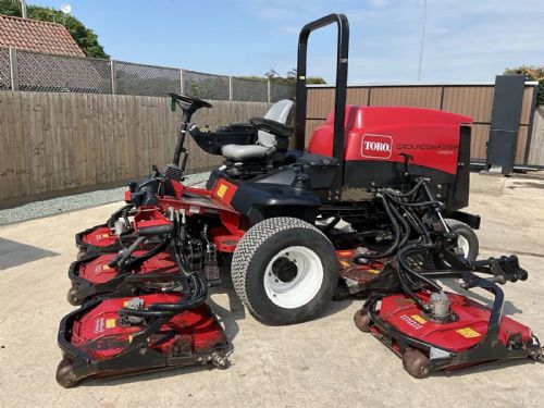 2013 TORO GROUNDMASTER 4700 7 GANG POD RIDE ON LAWN MOWER for sale