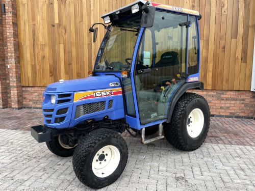 Iseki 3265 Hydro with cab 4x4 on turf tyres 2015, 1125 hours  for sale