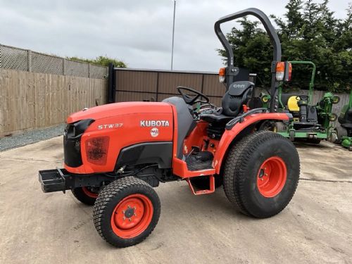 2017 KUBOTA STW37 4WD 40HP COMPACT TRACTOR for sale