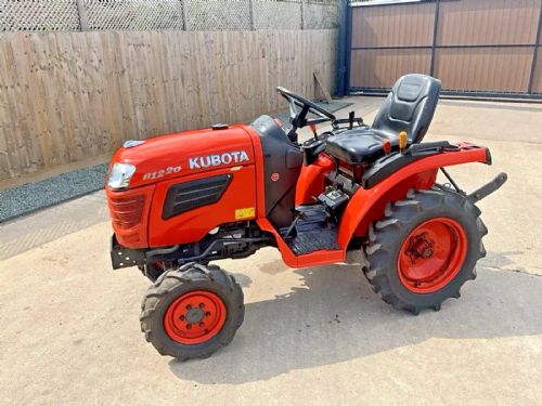 2009 KUBOTA B1220 4 WHEEL DRIVE COMPACT TRACTOR for sale