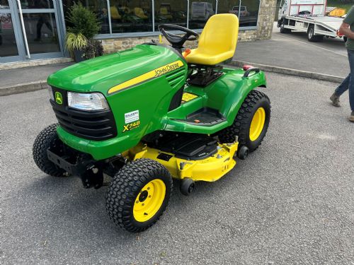 John Deere X748 Ride on Mower  for sale