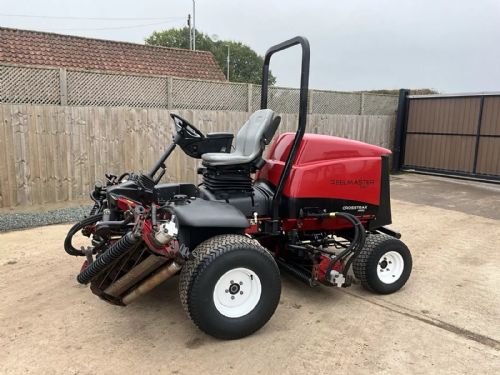 2014 TORO REELMASTER 5610 5 GANG RIDE ON LAWN MOWER for sale