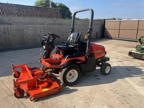 2014 KUBOTA F2890 OUTFRONT DIESEL RIDE ON LAWN MOWER for sale