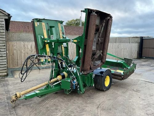 2013 MAJOR TDR1600 TRAILED BATWING WIDE AREA FINISHING MOWER FOR TRACTOR for sale