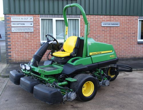 John Deere 8000A E-Cut Hybrid Fairway Mower for sale