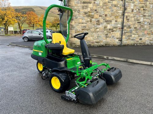 John Deere 2500E Greens Mower  for sale