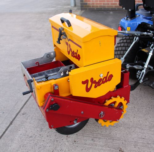 Vredo Turf-fix Overseeder DZ 206.03.5 for sale