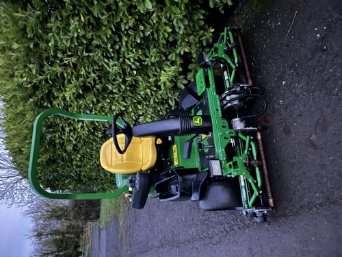 John Deere 2500e greens mower  for sale