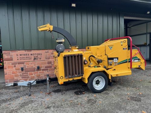 Vermeer BC1000XL wood chipper / 12 inch capacity for sale