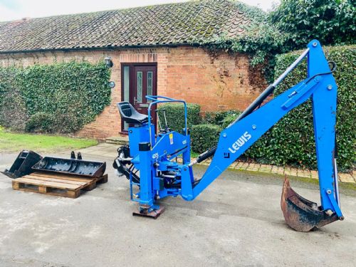 COMPACT TRACTOR LEWIS 420S BACKHOE ATTACHMENT, SIDE SHIFT, 2 LEVER CONTROL. for sale