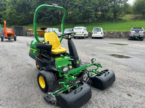 John Deere 2500E Greens Mower  for sale