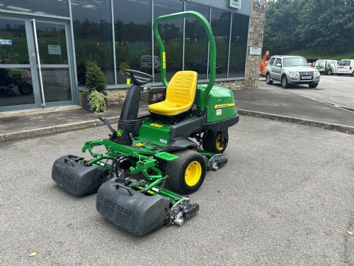John Deere 2550 Greens Mower for sale