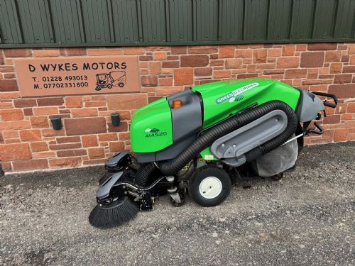 Tennat 414S2D Green Machine Road Sweeper / Pedestrain Vacuum for sale