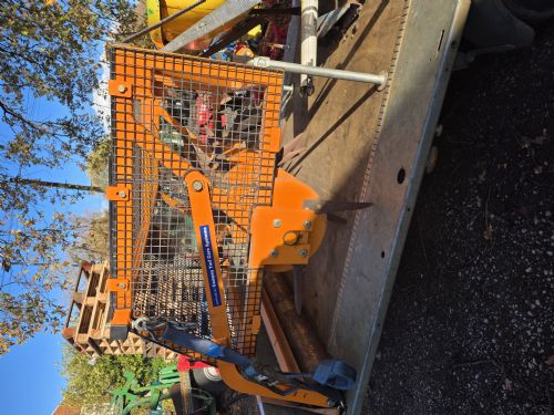 Sisis maxislit for sale