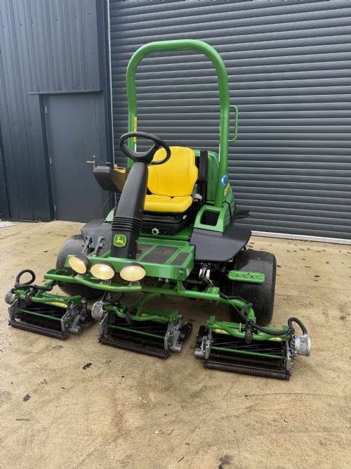 John Deere 8000 E-Cut Hybrid Fairway Mower for sale