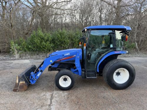 Iseki TG6490 compact tractor with Front loader & Bucket for sale