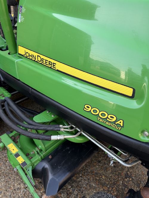 John Deere 9009A Terraincut 5 deck ride on rotary mower for sale