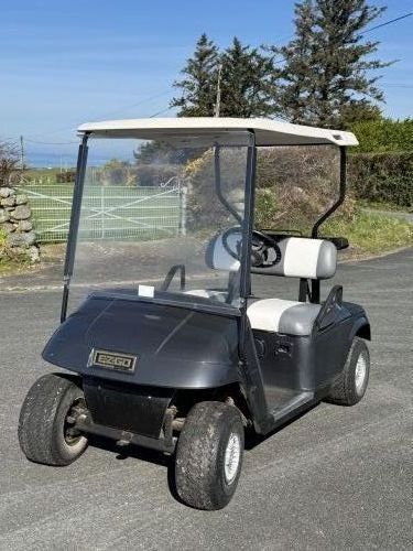 E-Z-GO 36V Electric Golf Buggy � Good Batteries / Onboard Charger for sale