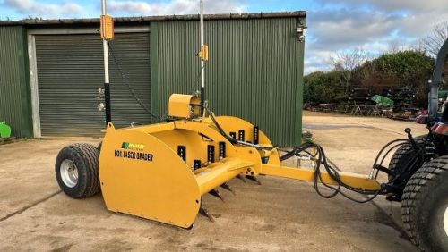 LASER GRADER model MLG2400HD Heavy Duty USED for sale