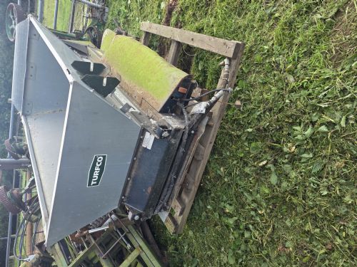 Turfco spin dresser for sale