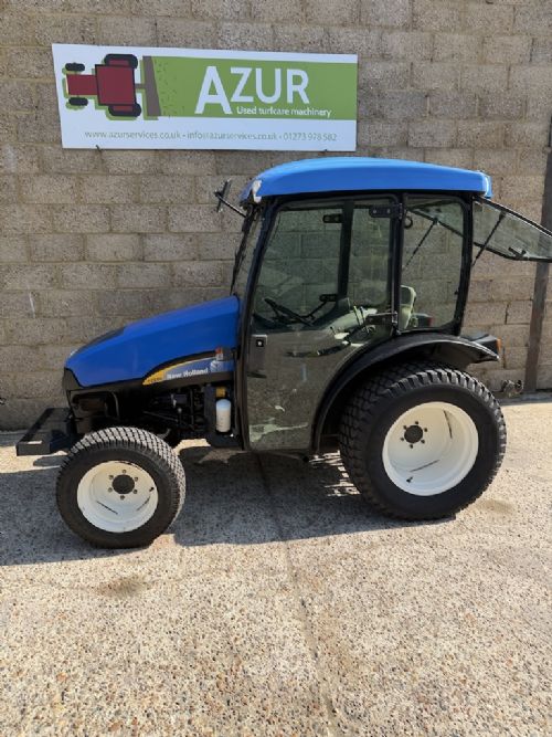 New Holland TCE50 compact tractor with Cab and turf tyres for sale