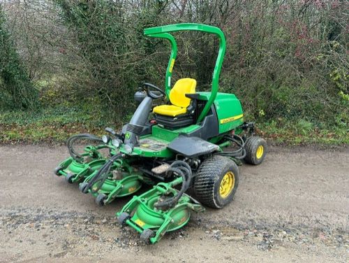 John Deere 8800 Terrain Cut Rotary Mower for sale